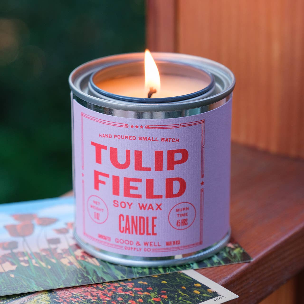 Tulip Field Soy Candle: 1/2 Pint / Cotton Wick