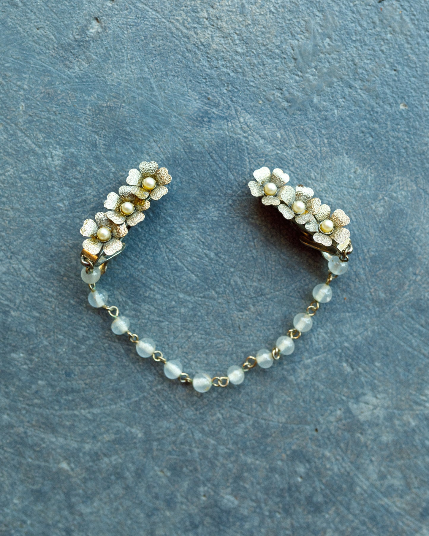 Vintage Floral Collar Clip