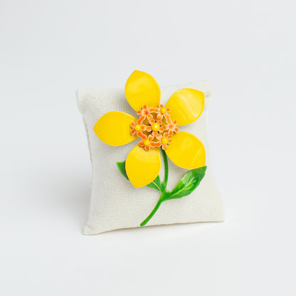 1960's Enameled Floral Brooch