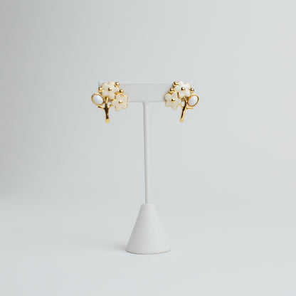 1980's Cream and Gold-Toned Enamel Floral Earrings